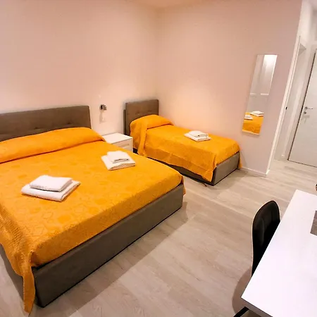 Virgy White باري